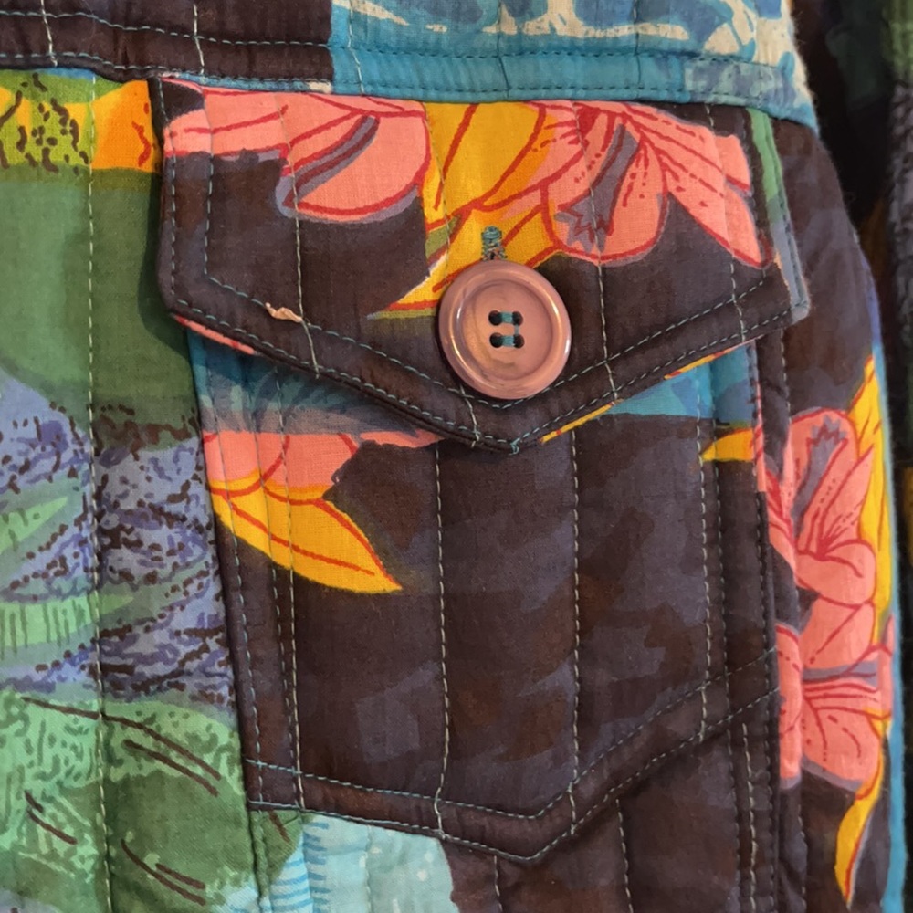 Step in Style Vintage Quilted Colorful Floral Button Up Granny Jacket Sz Medium - Picture 7 of 12